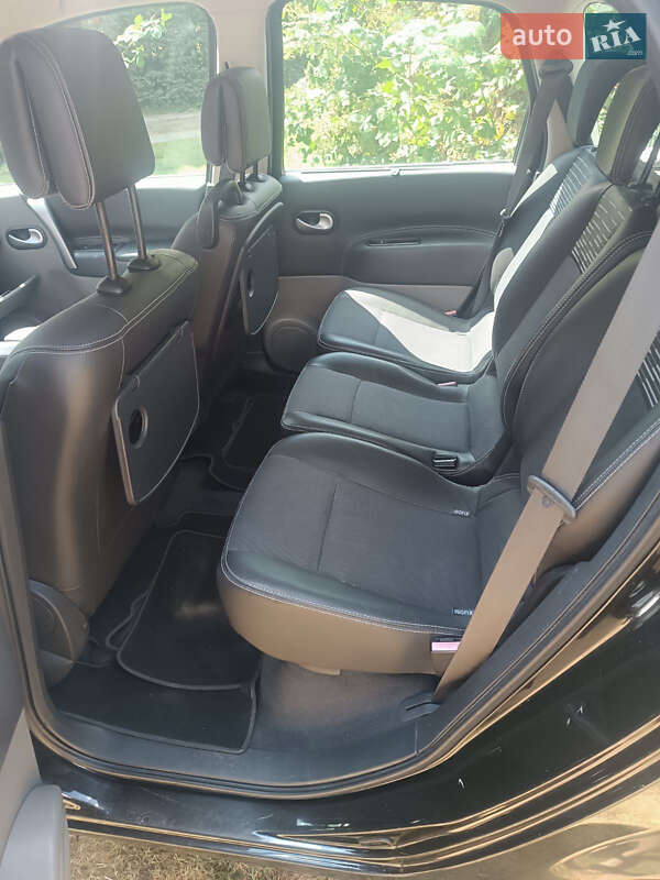 Минивэн Renault Scenic 2008 в Ровно