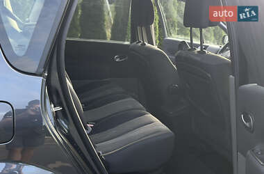 Минивэн Renault Scenic 2005 в 