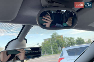 Минивэн Renault Scenic 2011 в 