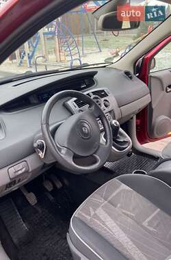 Минивэн Renault Scenic 2003 в 