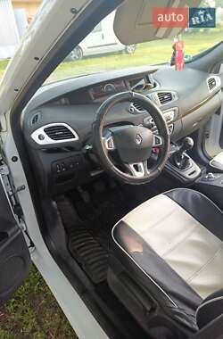 Мінівен Renault Scenic 2012 в 