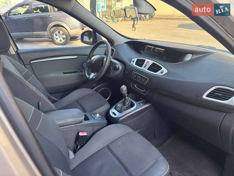 Минивэн Renault Scenic 2010 в Житомире