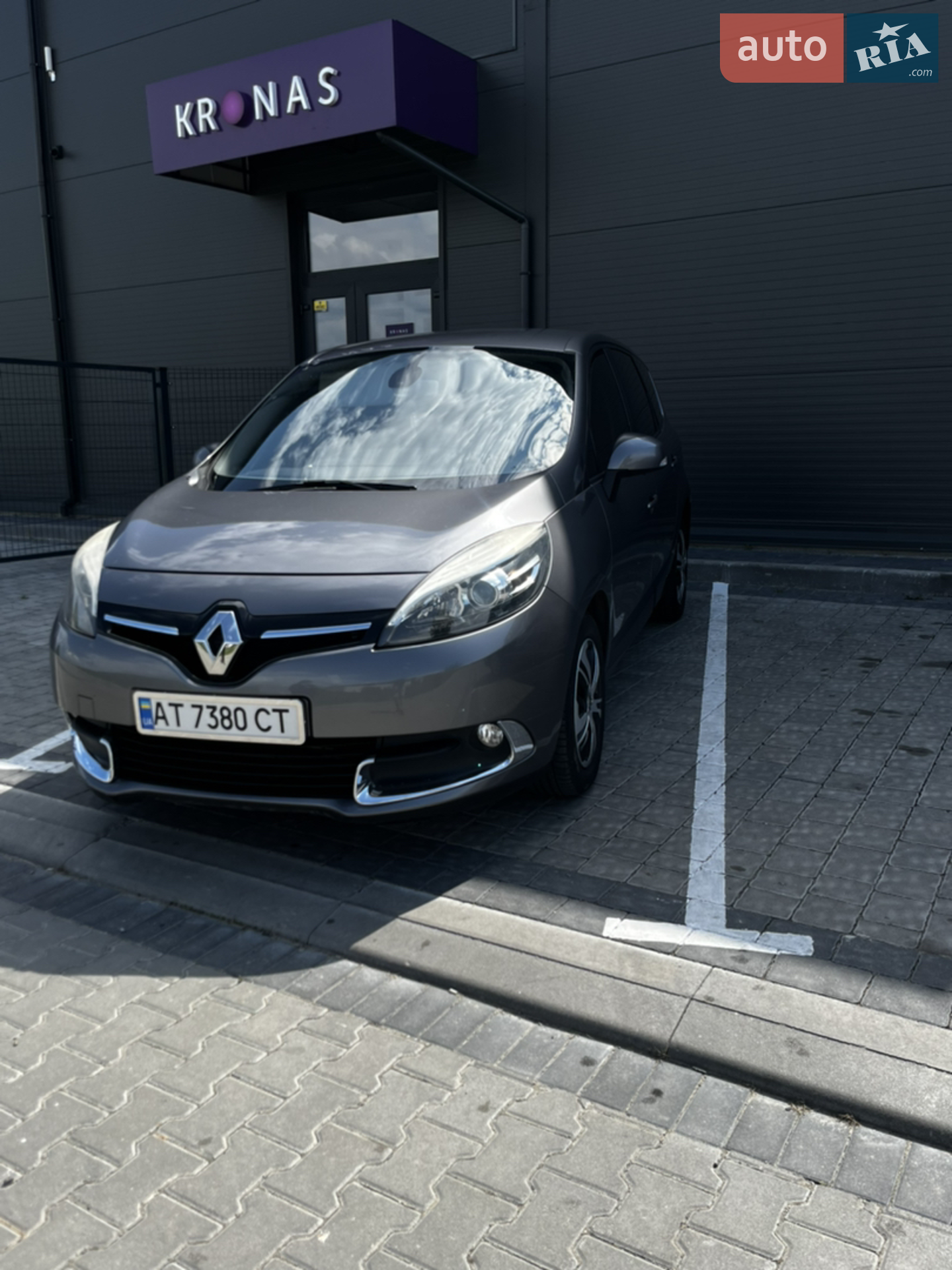 2013 Renault Scenic - мініатюра 2