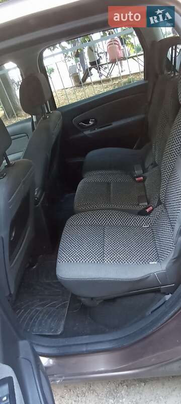 Минивэн Renault Scenic 2011 в Вишневом