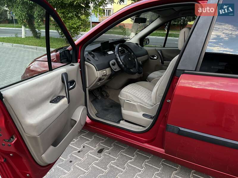 Минивэн Renault Scenic 2005 в Ладыжине