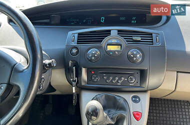 Минивэн Renault Scenic 2006 в 