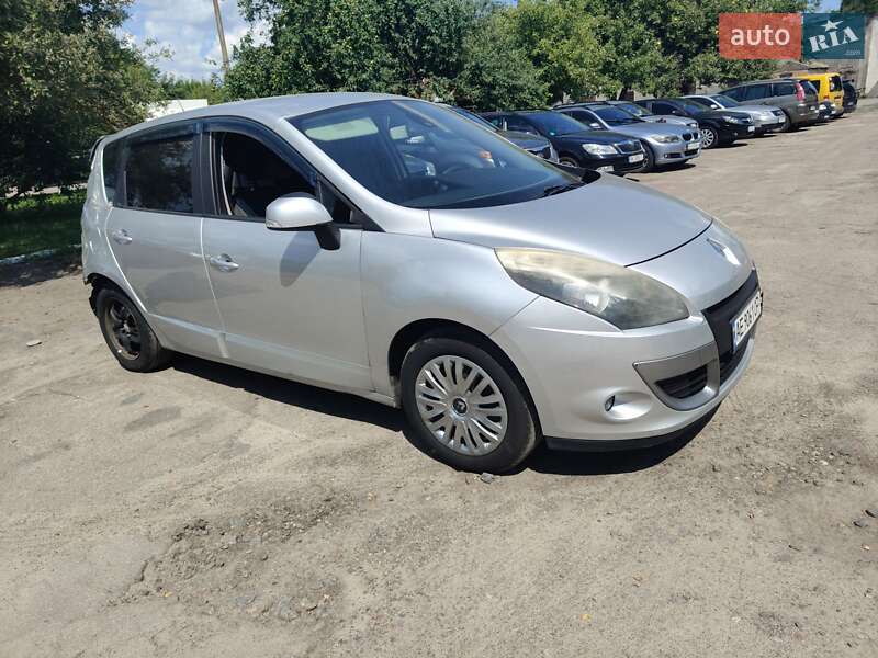 Минивэн Renault Scenic 2011 в Остроге