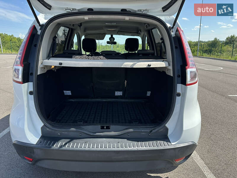 Минивэн Renault Scenic 2011 в Ровно