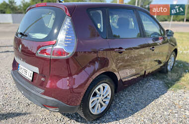 Минивэн Renault Scenic 2014 в 