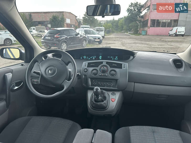 Минивэн Renault Scenic 2007 в Нежине