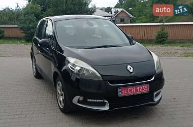Мінівен Renault Scenic 2012 в Косові