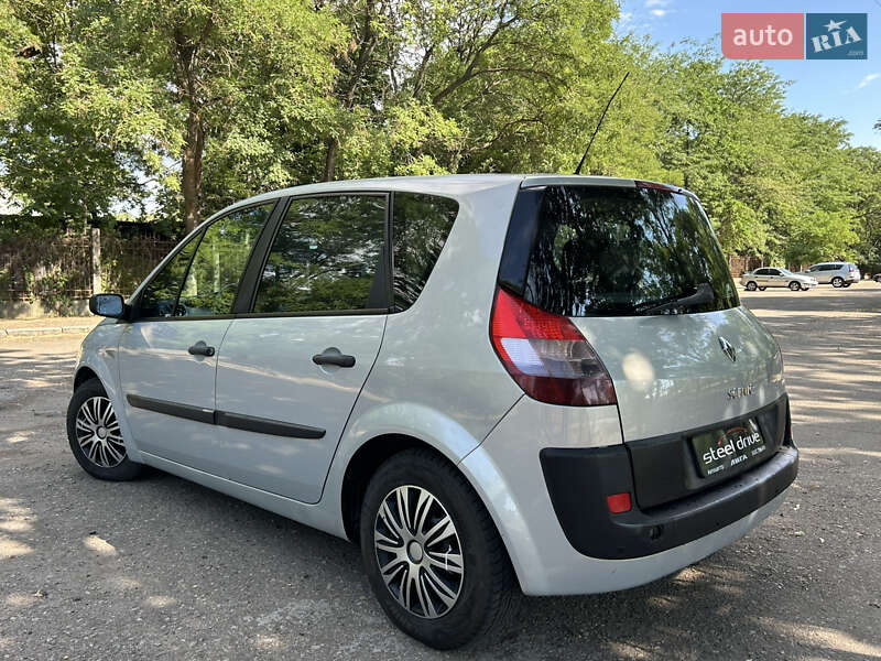 Минивэн Renault Scenic 2006 в Николаеве