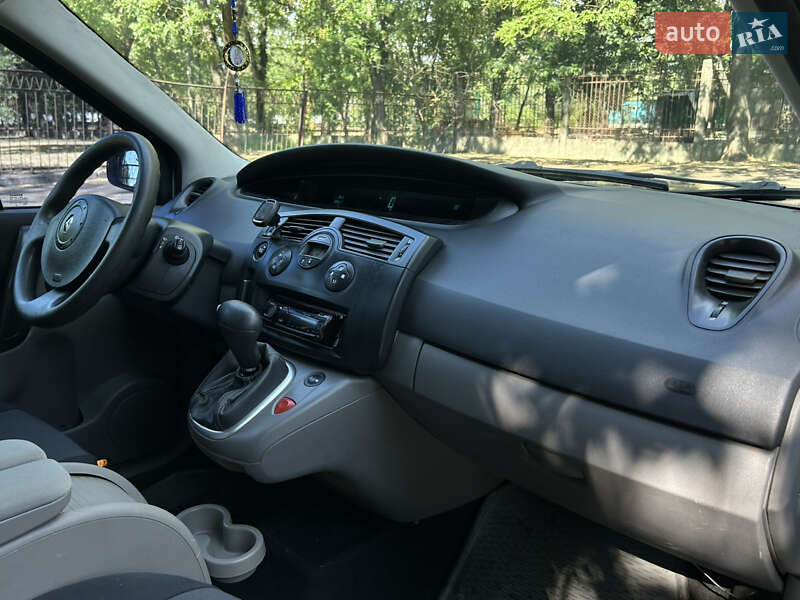 Минивэн Renault Scenic 2006 в Николаеве