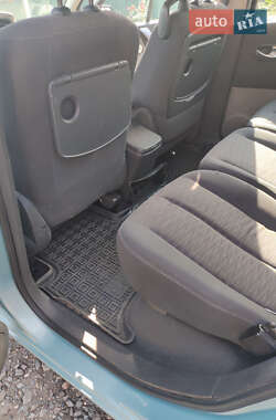 Минивэн Renault Scenic 2006 в 