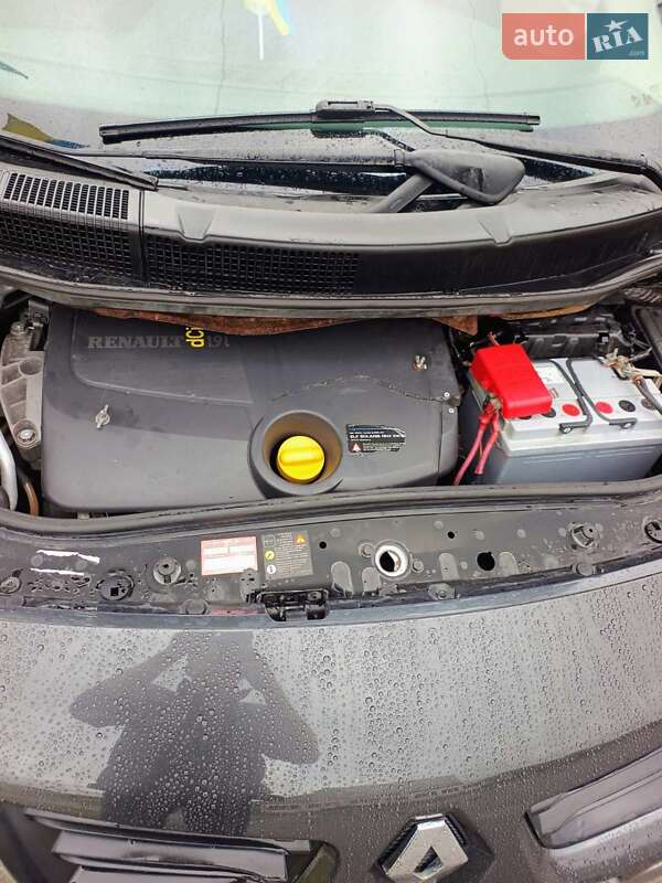 Минивэн Renault Scenic 2007 в Дубно