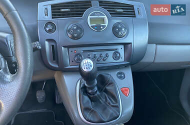 Минивэн Renault Scenic 2005 в 