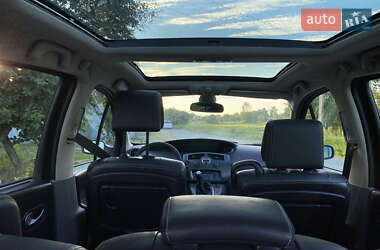 Минивэн Renault Scenic 2005 в 
