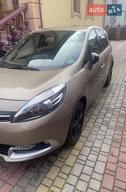 Минивэн Renault Scenic 2016 в 