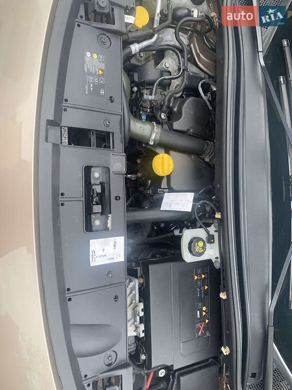 Минивэн Renault Scenic 2016 в Ровно
