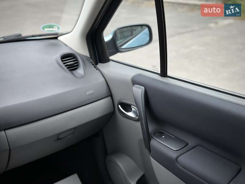 Минивэн Renault Scenic 2007 в Сумах