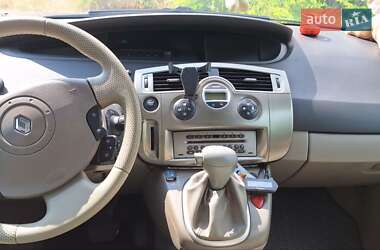 Минивэн Renault Scenic 2004 в 