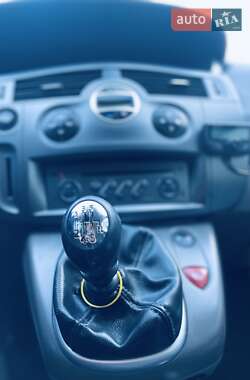 Минивэн Renault Scenic 2005 в 