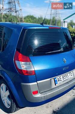 Минивэн Renault Scenic 2005 в 