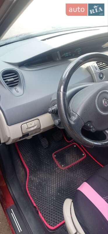 Минивэн Renault Scenic 2008 в Коростене