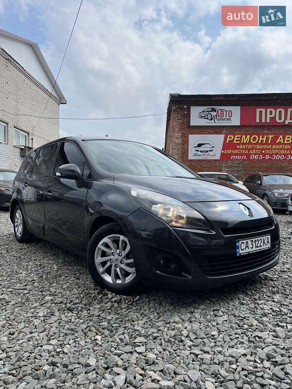 Минивэн Renault Scenic 2010 в Смеле