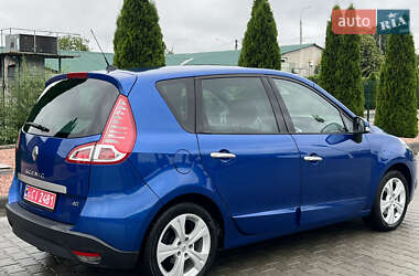 Минивэн Renault Scenic 2010 в 