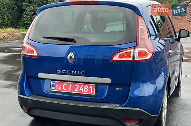 Минивэн Renault Scenic 2010 в 