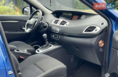 Минивэн Renault Scenic 2010 в 