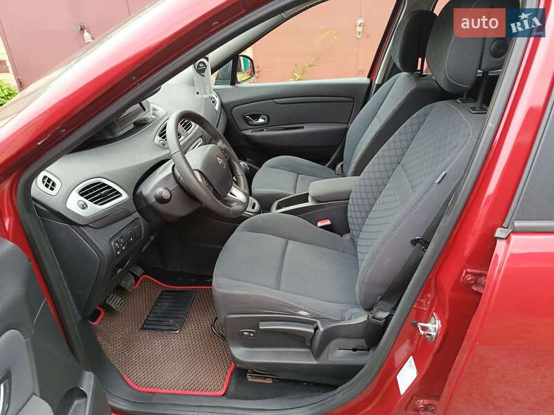 Минивэн Renault Scenic 2010 в Чернигове