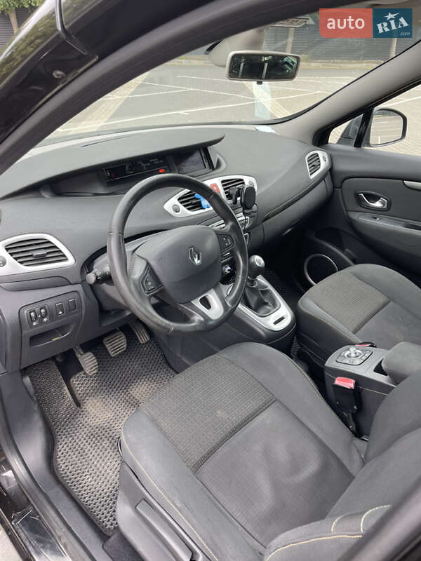 Минивэн Renault Scenic 2009 в Луцке