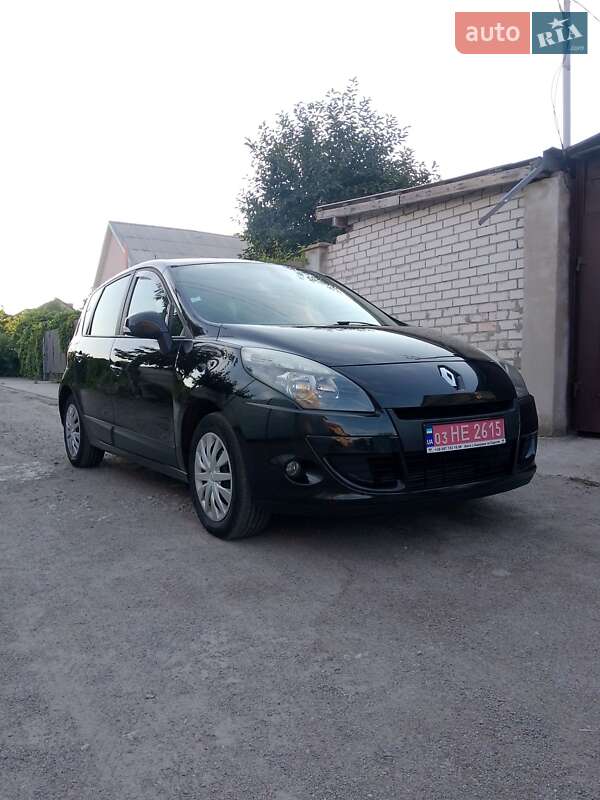 Renault Scenic 2011