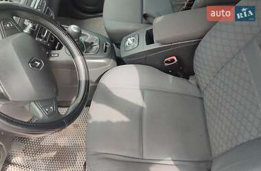 Минивэн Renault Scenic 2010 в 