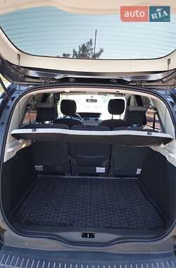 Минивэн Renault Scenic 2012 в 