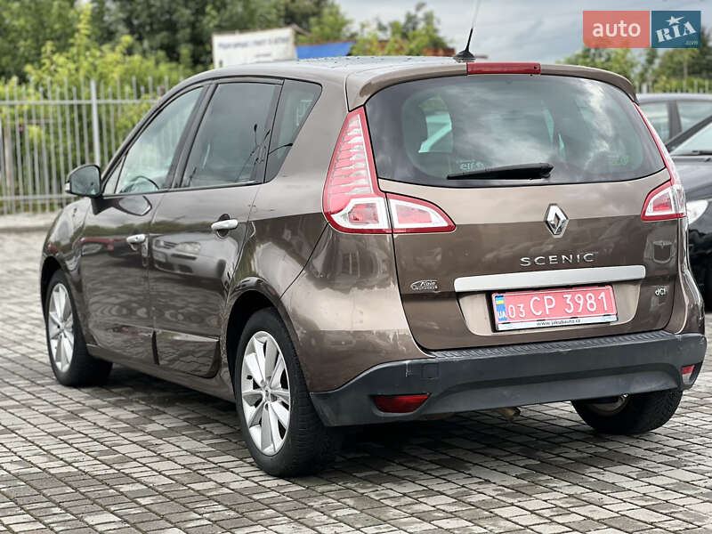 Минивэн Renault Scenic 2011 в Староконстантинове