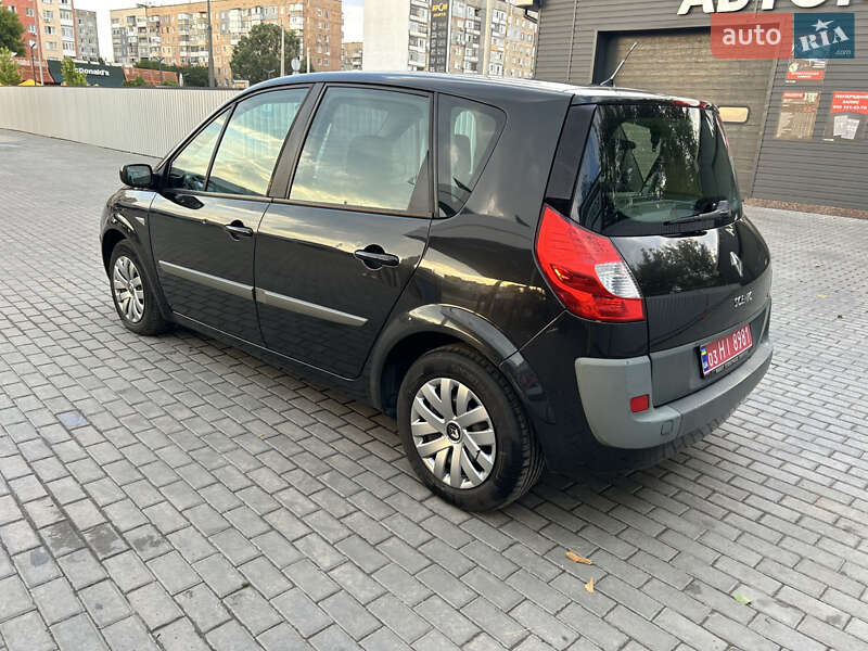 Минивэн Renault Scenic 2006 в Александрие