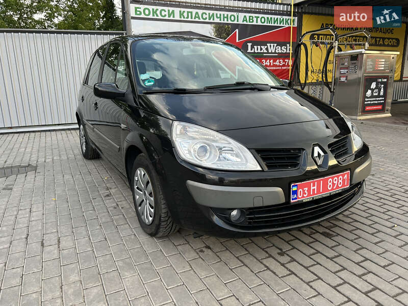 Минивэн Renault Scenic 2006 в Александрие