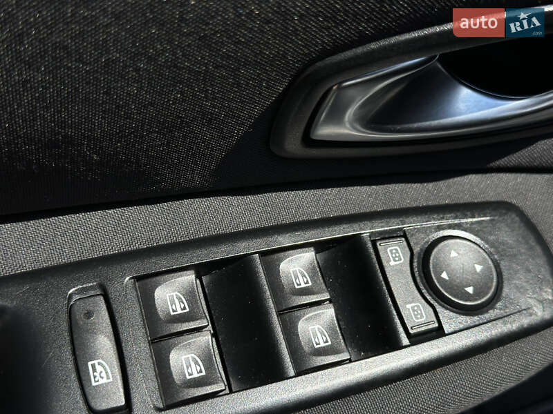 Минивэн Renault Scenic 2010 в Житомире