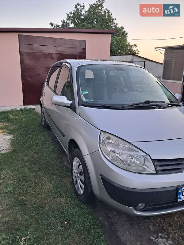 Минивэн Renault Scenic 2006 в Глобине