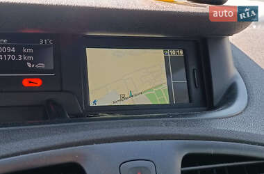 Минивэн Renault Scenic 2012 в 