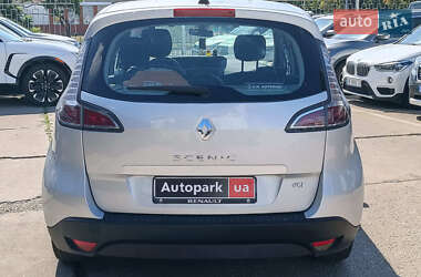 Минивэн Renault Scenic 2012 в 