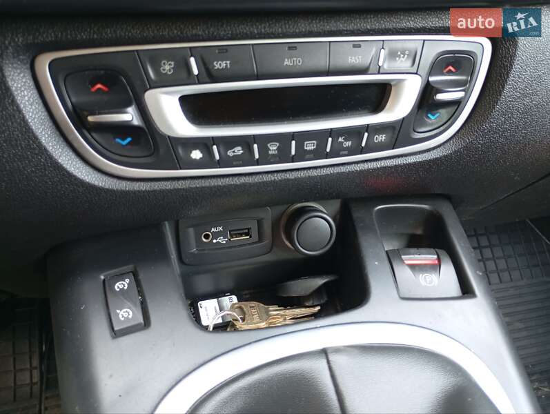 Минивэн Renault Scenic 2010 в Сторожинце фото 24 Минивэн Renault Scenic 2010 в Сторожинце