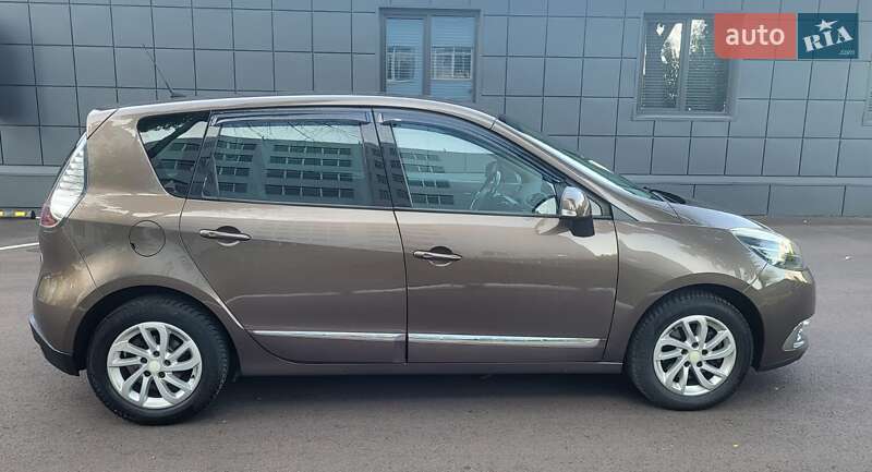 Минивэн Renault Scenic 2014 в Киеве