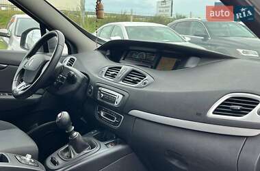 Минивэн Renault Scenic 2013 в 