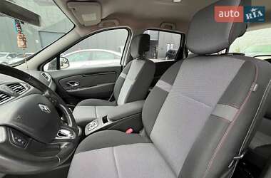 Минивэн Renault Scenic 2013 в 