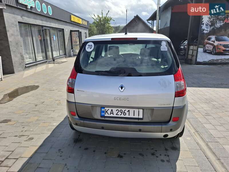 Минивэн Renault Scenic 2006 в Рахове