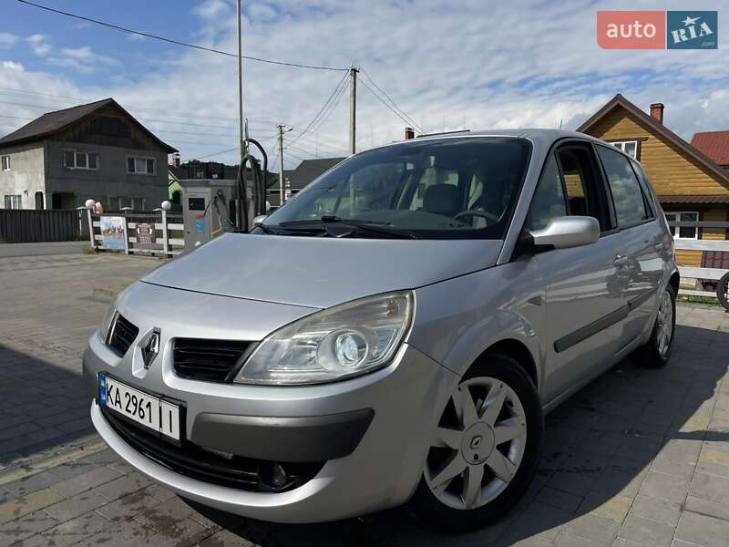 Минивэн Renault Scenic 2006 в Рахове